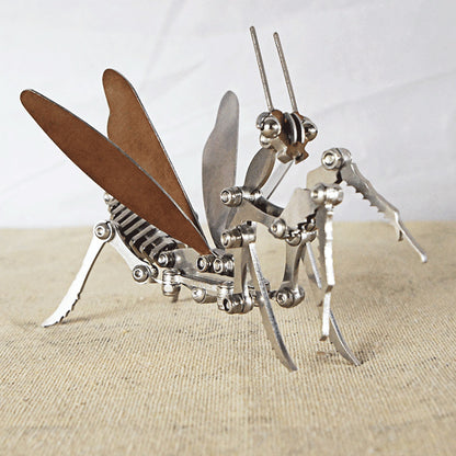 Foldable Metal Mantis Model Ornaments