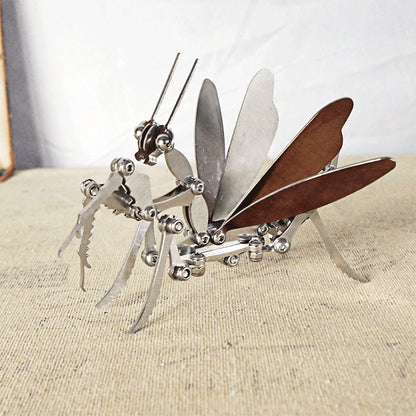 Foldable Metal Mantis Model Ornaments